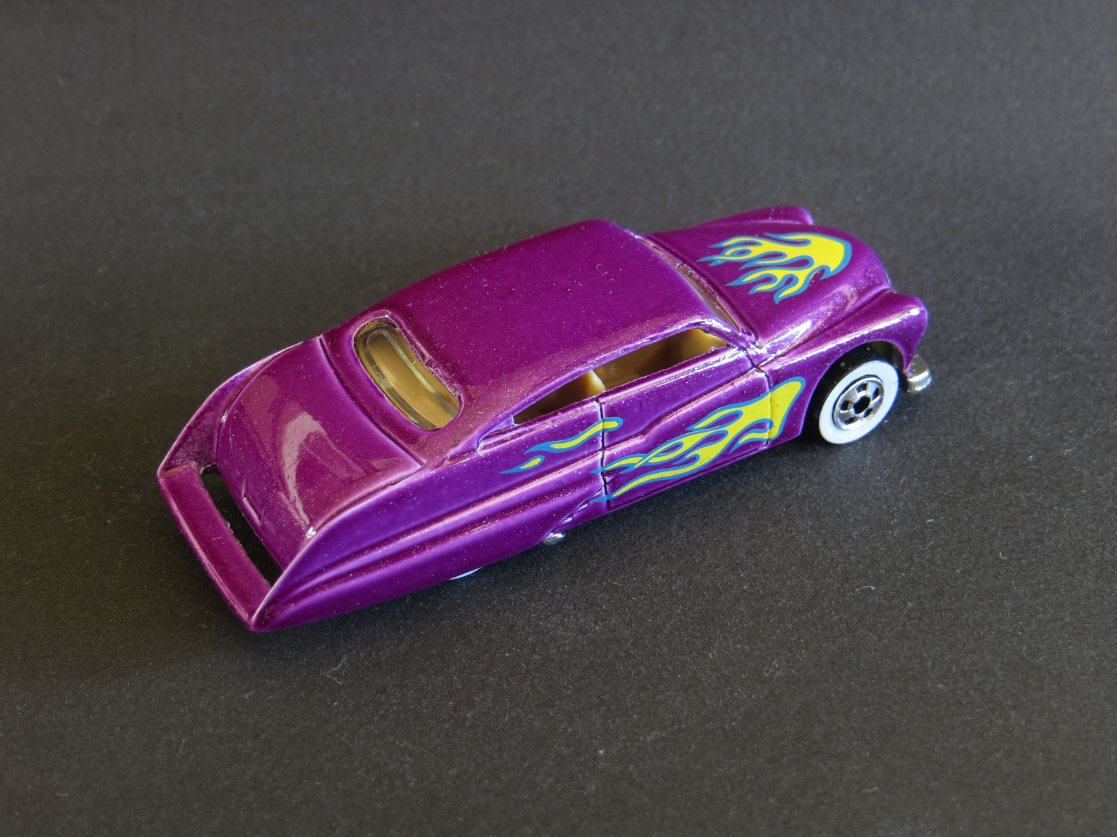 1993 Hot Wheels Purple Passion on #87 Collector Card | The Race Case