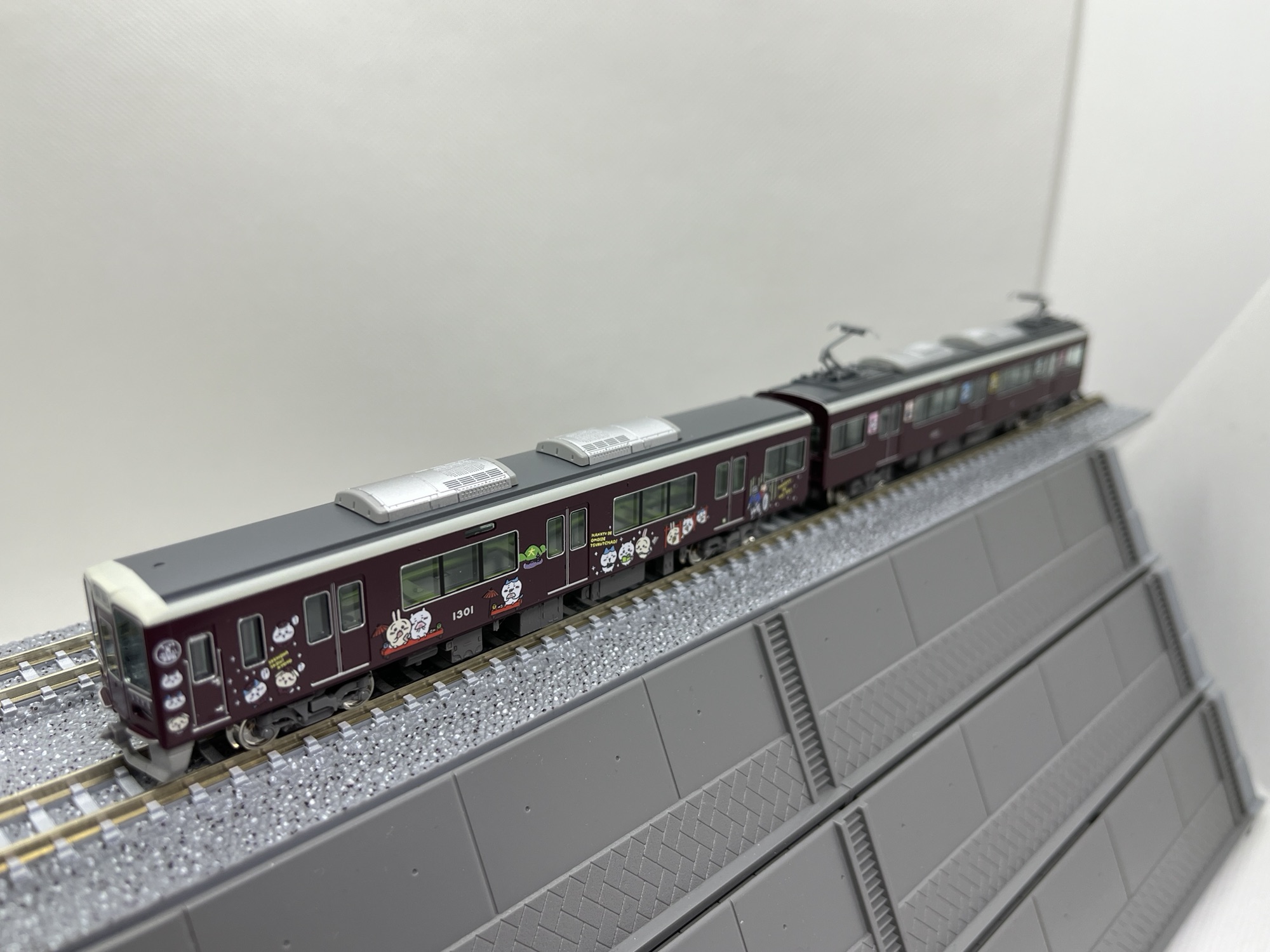 阪急1300系 うさぎ号（ちいかわコラボ） 入線レビュー – MSangaの鉄道