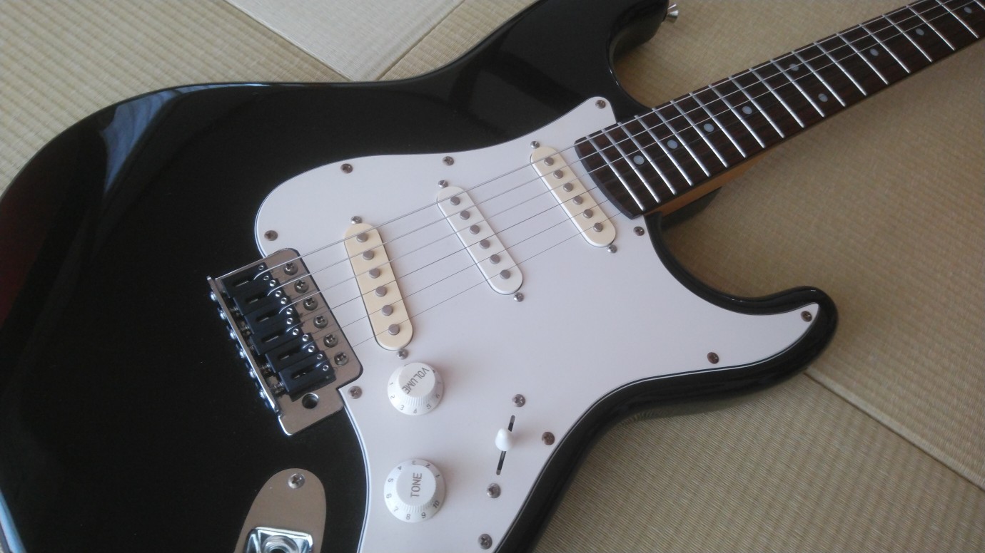 安ギター 改造 フォトジェニック ストラト ピックアップ 交換 | 安