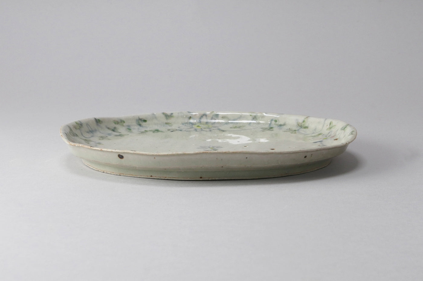 色絵花文オーバル皿 – TOKITOIRO onlineshop