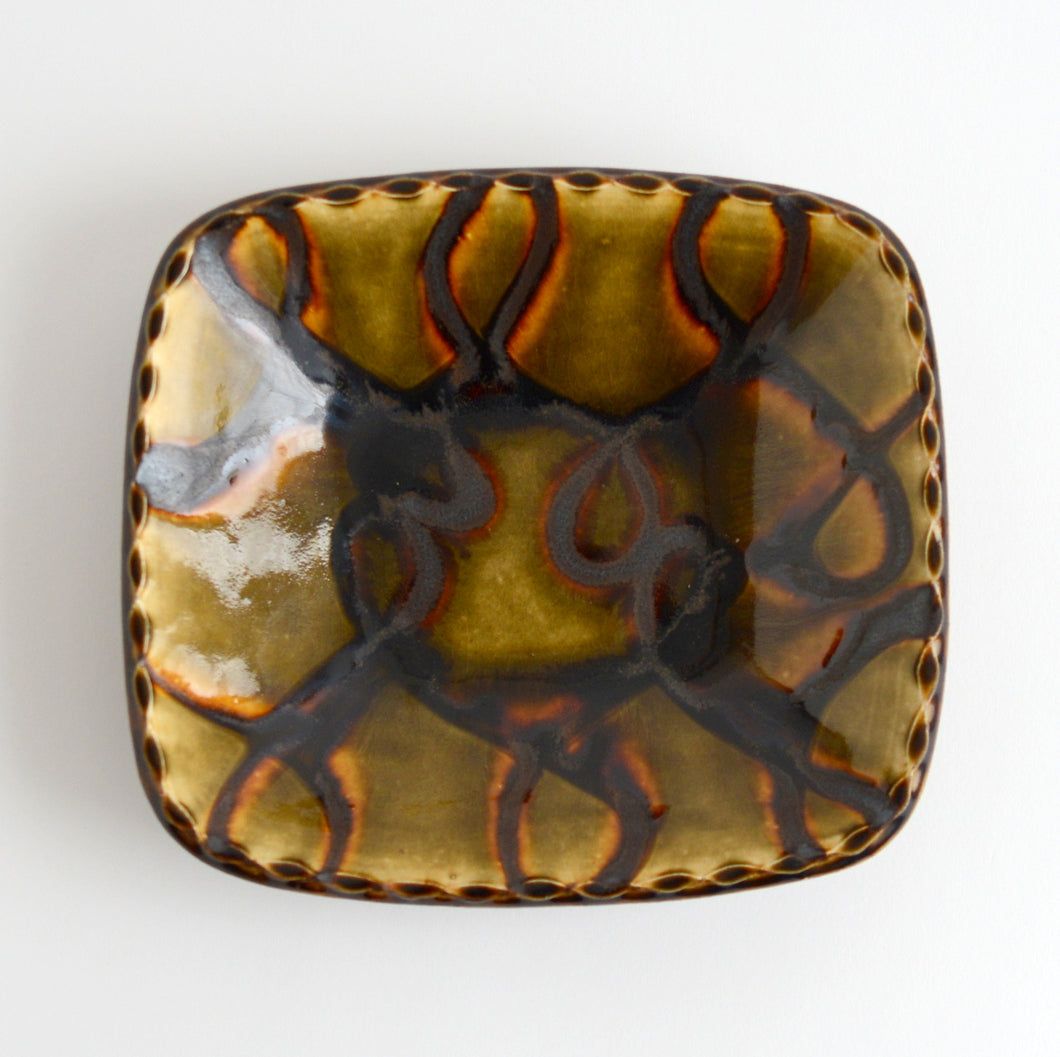 飴釉スリップウェア四方皿 / 柴田雅章 – toutou online