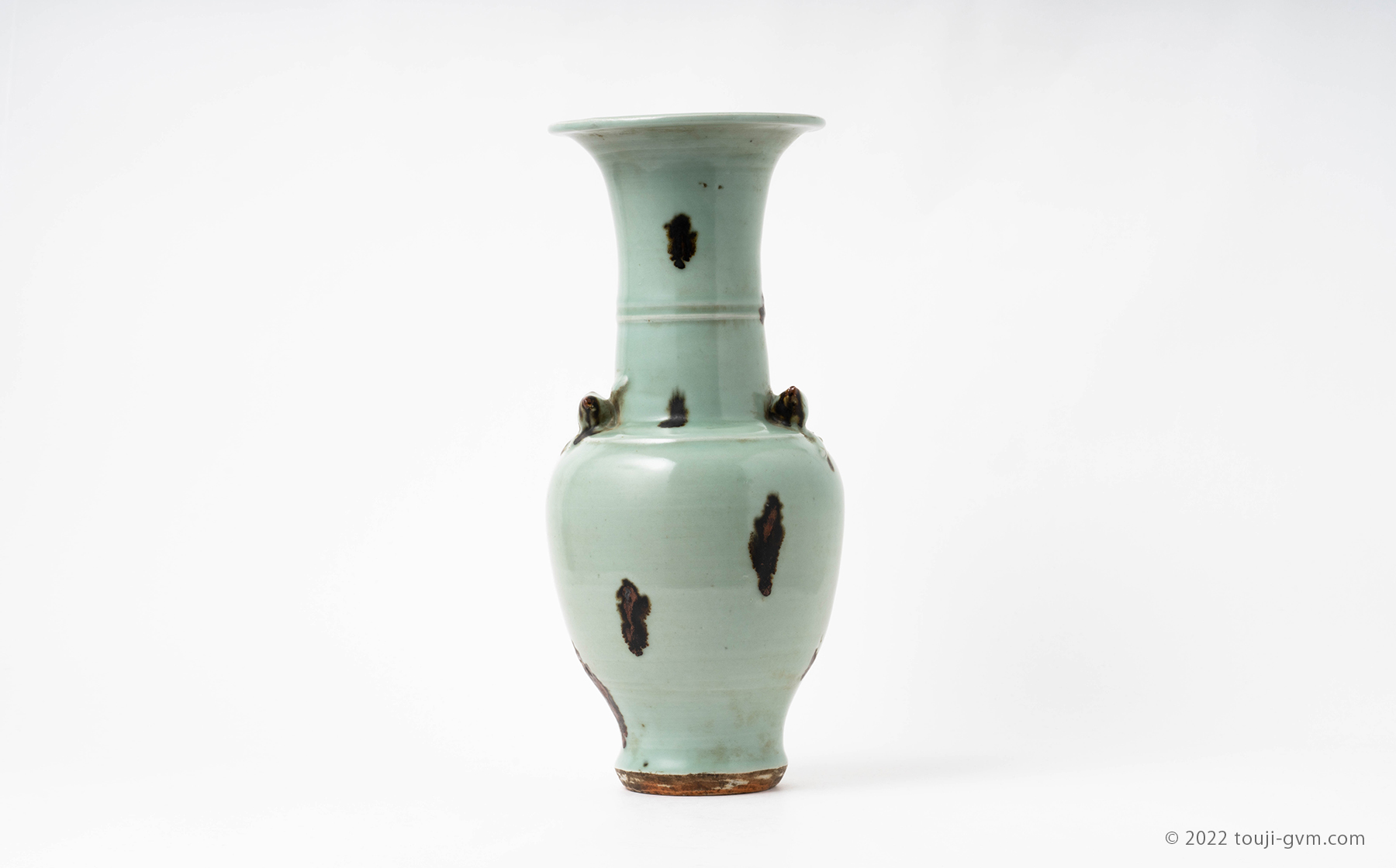 龍泉窯（りゅうせんよう）とは｜南宋の青磁窯の歴史と特徴、購入方法