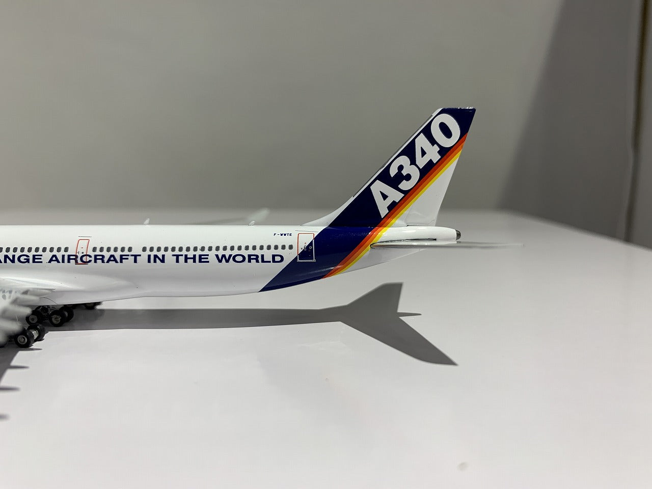Phoenix A340-500 エアバス社 ハウスカラー F-WWTE 1/400[11915]