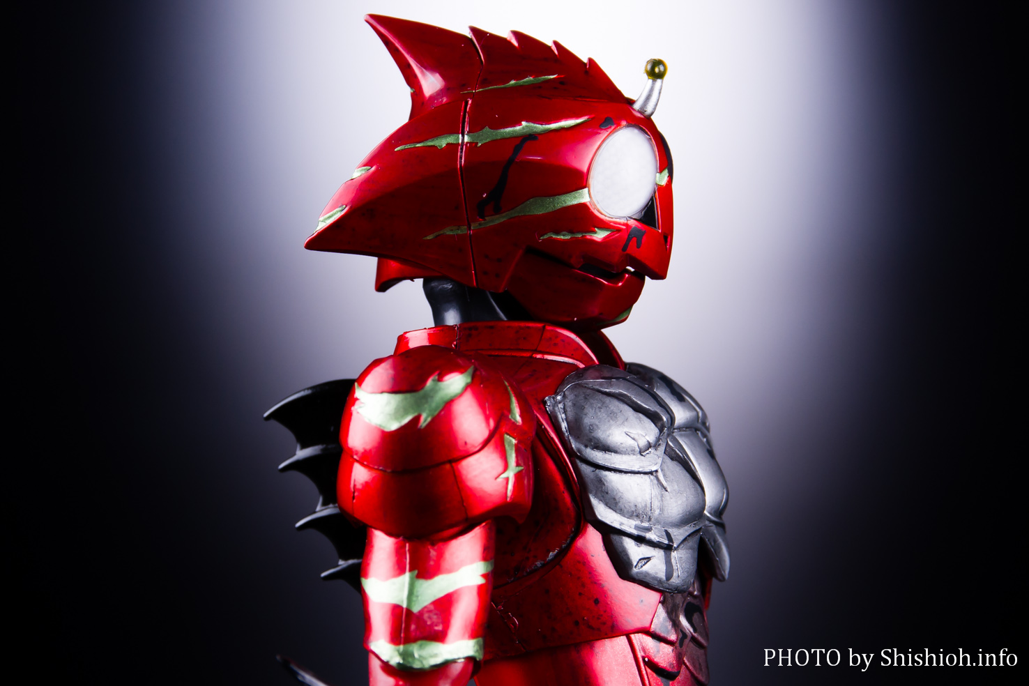 レビュー】S.H.Figuarts 仮面ライダーアマゾンアルファ (2nd season Ver.)