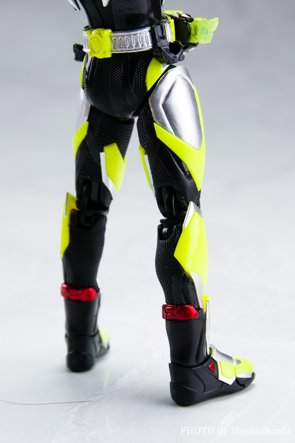 レビュー】S.H.Figuarts 仮面ライダーゼロツー (イズVer.)