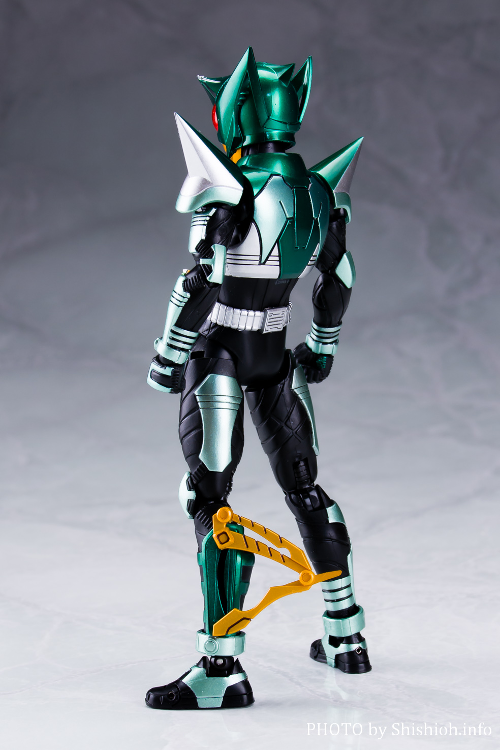 レビュー】S.H.Figuarts（真骨彫製法） 仮面ライダーキックホッパー