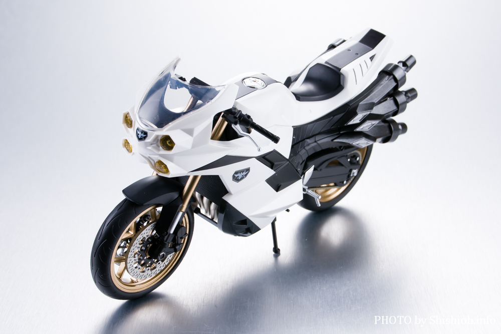 レビュー】S.H.Figuarts 大量発生型相変異バッタオーグ搭乗用