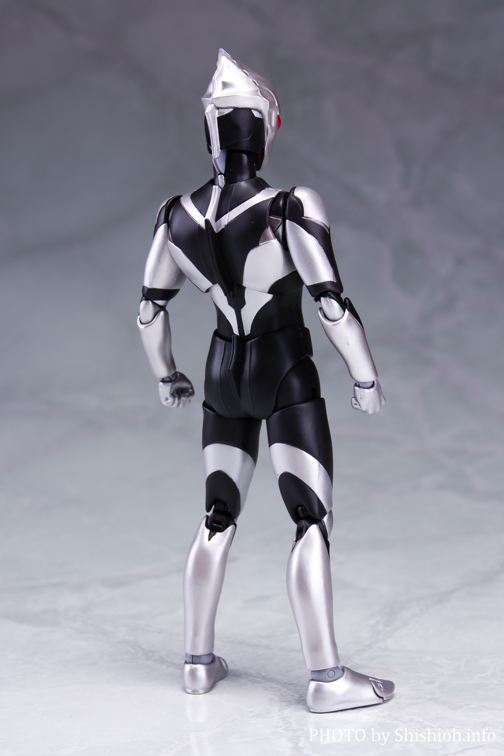 レビュー】 S.H.Figuarts ウルトラマンオーブダーク