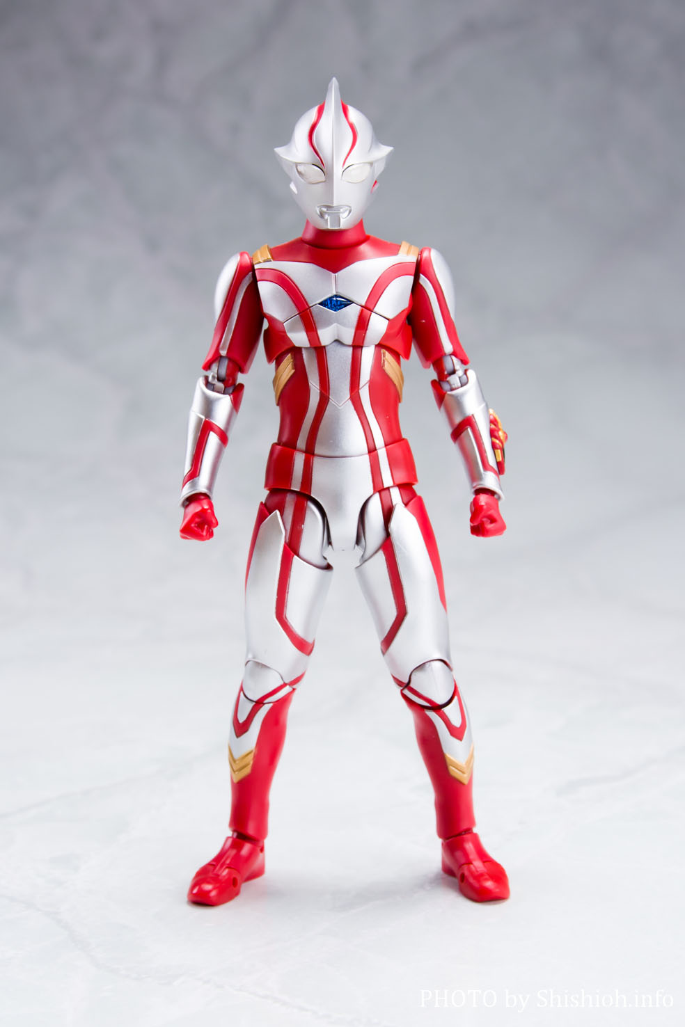 レビュー】S.H.Figuarts(エス.エイチ.フィギュアーツ) ウルトラマン