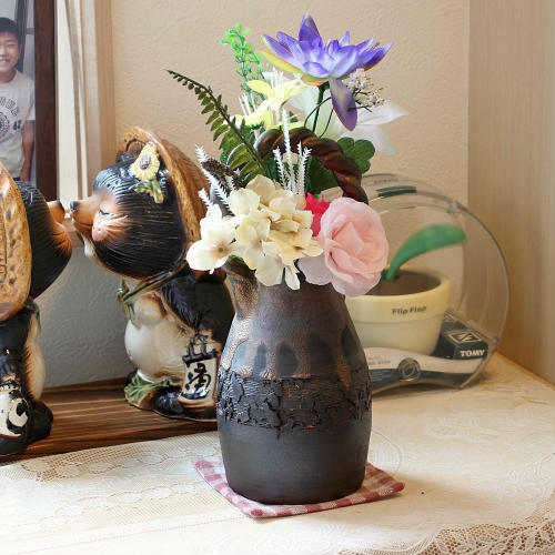 楽天市場】在庫数限り 信楽焼 一輪挿し いぶし 金彩 松皮 手付 ミニ