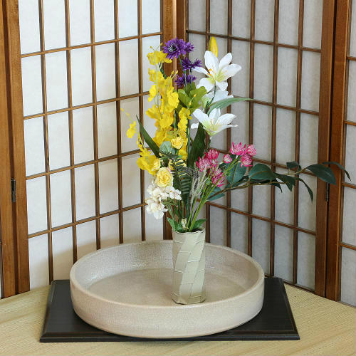 楽天市場】信楽焼 水盤 白 貫入 切立 丸 12号 生け花 花器 池坊 小原流