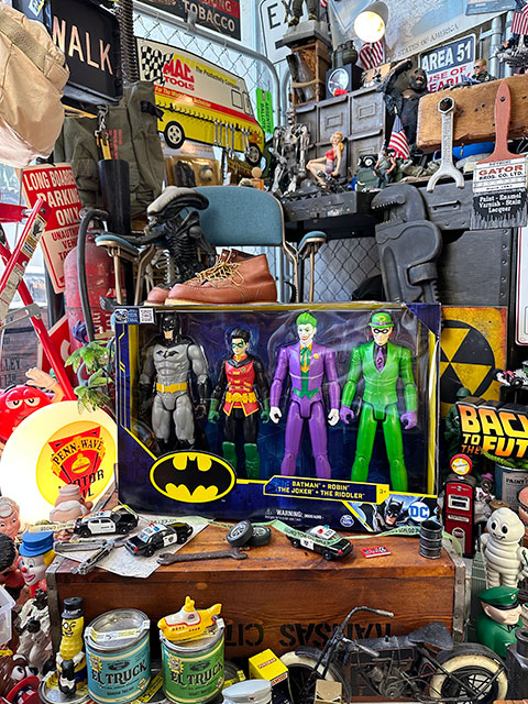 楽天市場】バットマン キッズトイ フィギュア 4体セット 30cm