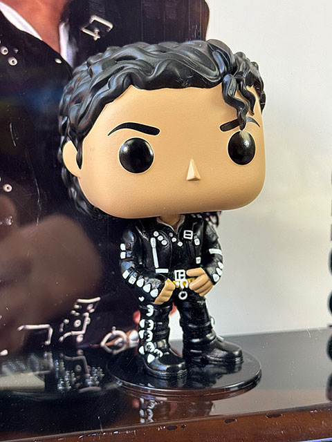 楽天市場】ファンコポップ マイケル・ジャクソン ハードケース入り