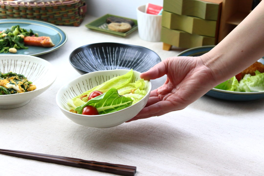 楽天市場】彫十草 4.5寸中鉢 15cm 日本製 美濃焼 45鉢 中鉢 中皿