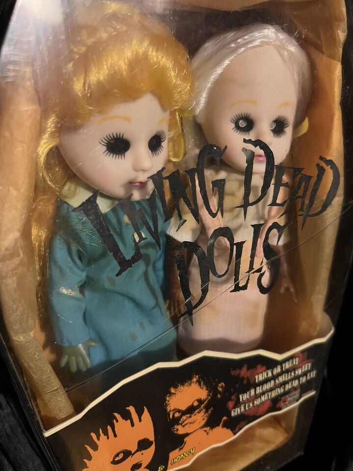 リビングデッドドールズ 限定3996体：Hemlock and Honey