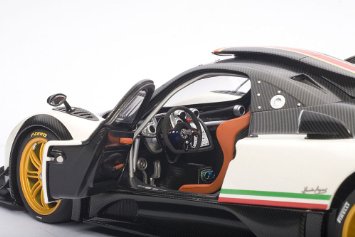 楽天市場】AUTOart 1/18 パガーニ ゾンダ R (ホワイト/イタリアン