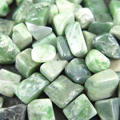 楽天市場】日高翡翠（ヒスイ） さざれ 100g （北海道・日高町