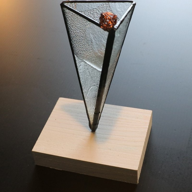 楽天市場】【ふるさと納税】三角錐花器 （縦6cm×横6cm×高さ12cm） 花瓶