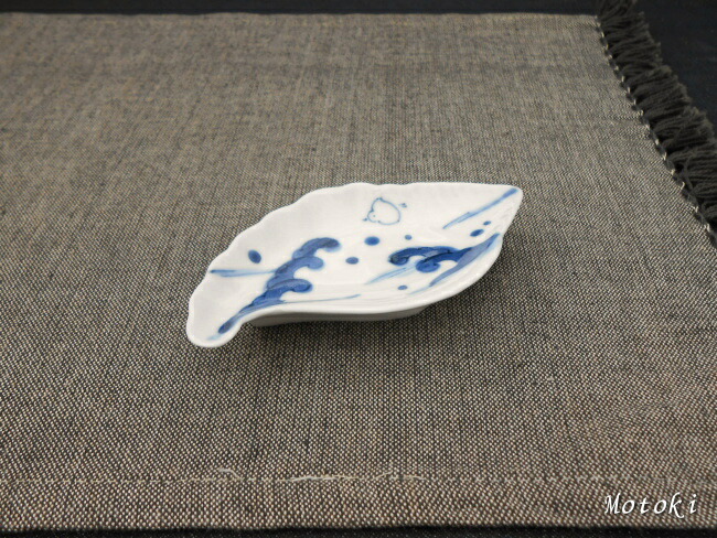 楽天市場】伊万里焼 波千鳥 貝形手塩皿(豆皿) : 有田焼や心器