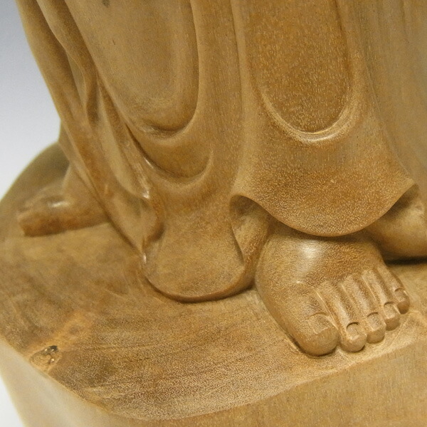楽天市場】白檀製 観音菩薩 立像 高さ33cm 木彫り 仏像 [Ryusho] : 龍