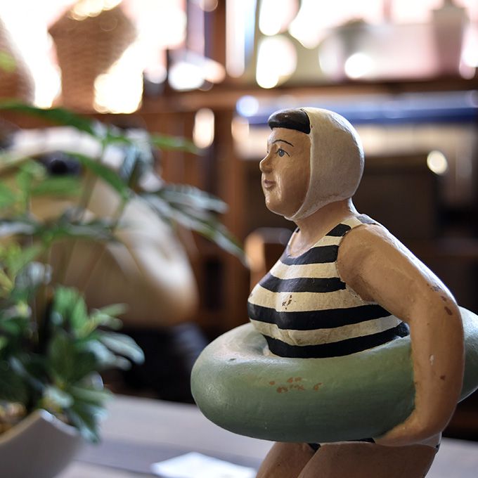 楽天市場】置物 ビーチマダム おもしろ雑貨 マリン雑貨 飾り 海 プール