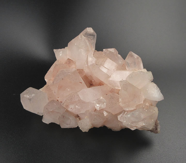 楽天市場】ヒマラヤ ピンククォーツクラスター 117g クル山系サマディ