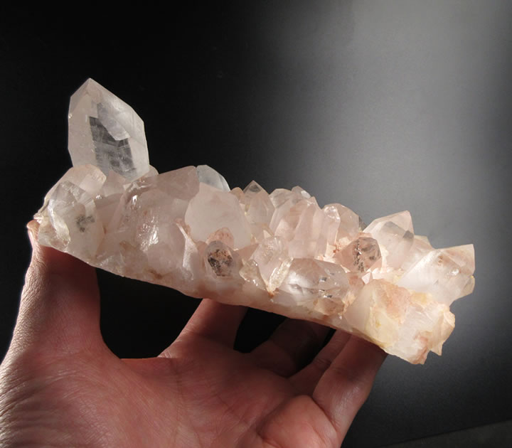 楽天市場】ヒマラヤ ピンククォーツクラスター 746g クル山系サマディ