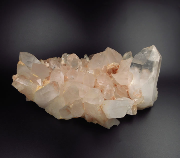 楽天市場】ヒマラヤ ピンククォーツクラスター 746g クル山系サマディ