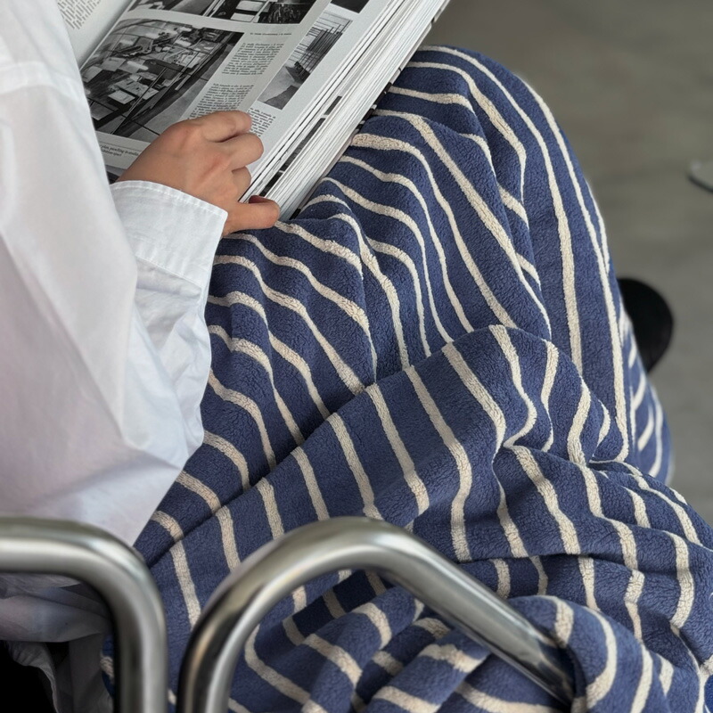 楽天市場】ストライプ ふわふわ マイクロファイバー ブランケット 200