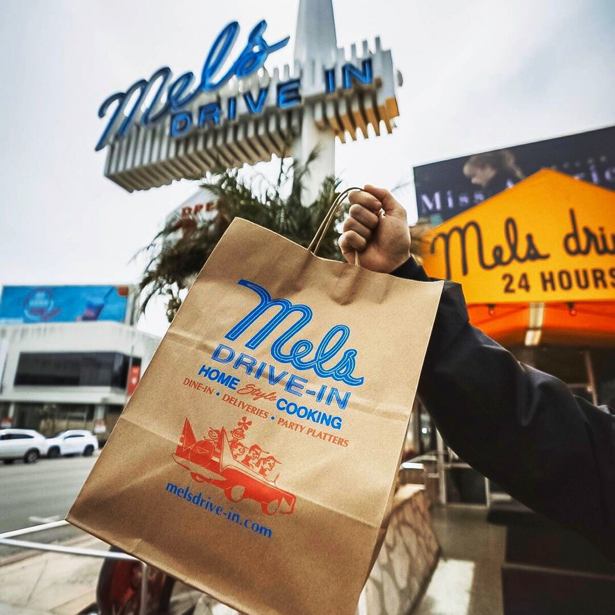 楽天市場】メルズドライブイン Mel's DRIVE-IN 別注 半袖 ペーパー