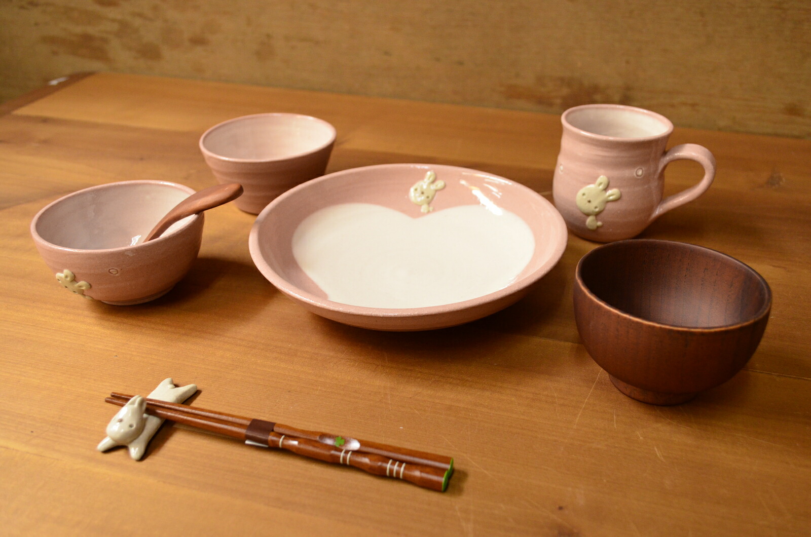 楽天市場】【笠間焼】大久保あすか おくいぞめ食器揃い ピンク うさぎ