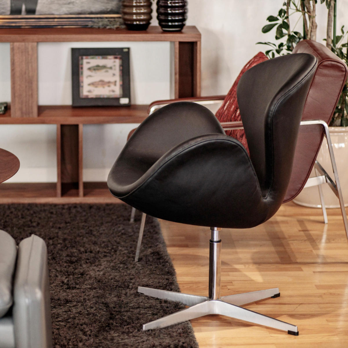 楽天市場】リビングチェア 回転式 座面高44cm 本革 ラウンジチェア S