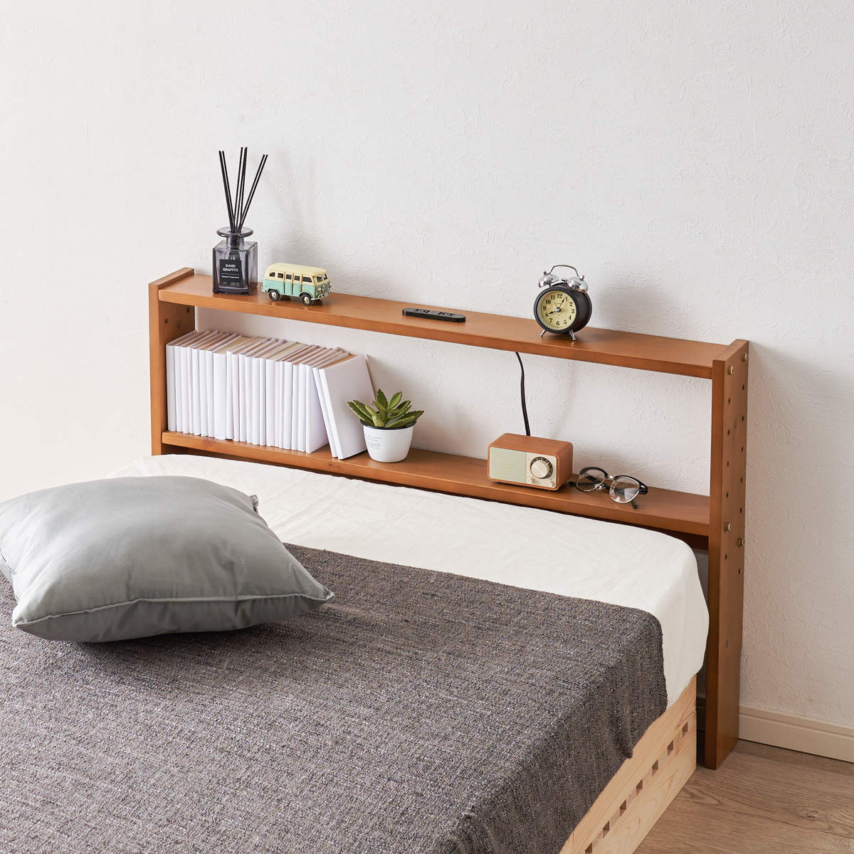 楽天市場】後付けヘッドボード シングル 2口コンセント 天然木 宮棚