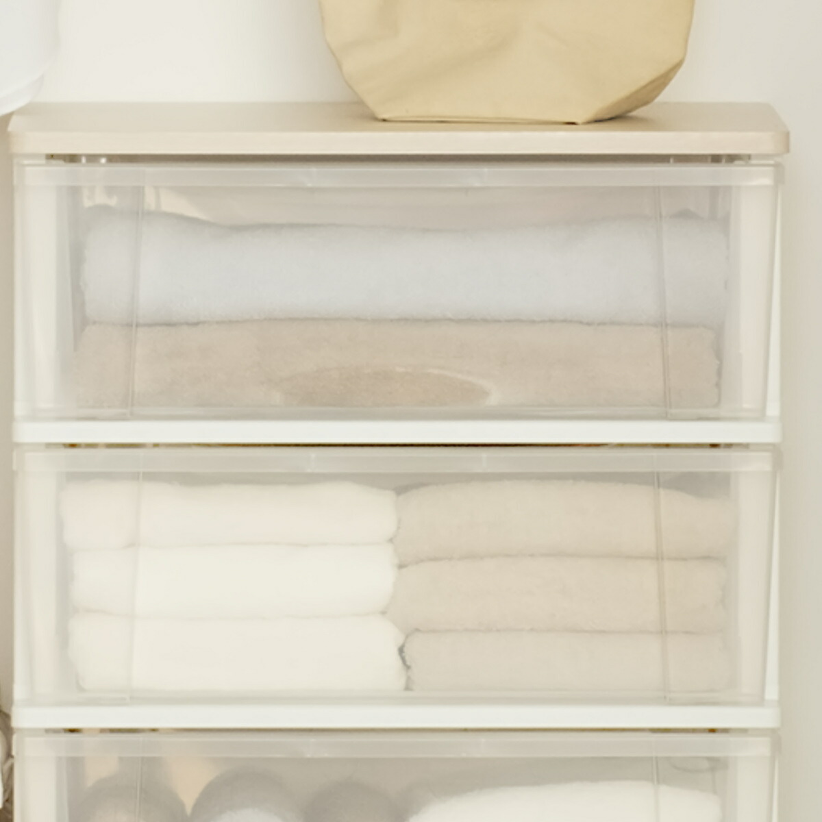 楽天市場】チェスト 4段 幅54×奥行40×高さ84cm コロ付き プラスチック