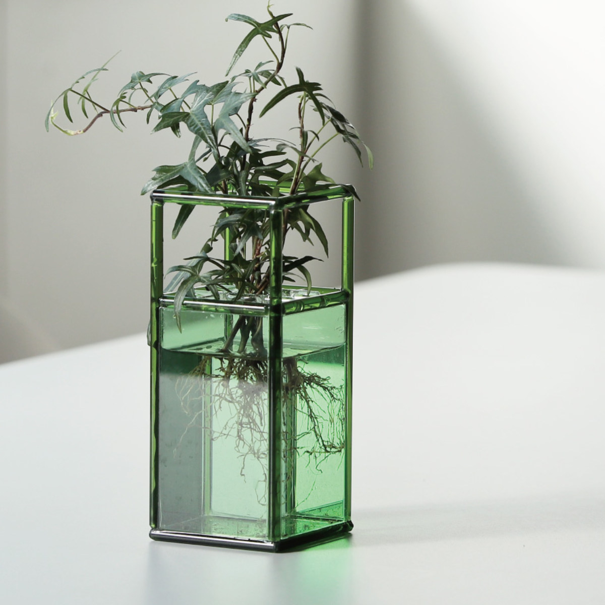 楽天市場】花瓶 マーハ ベース グリーン （ 花ビン 花びん 花器