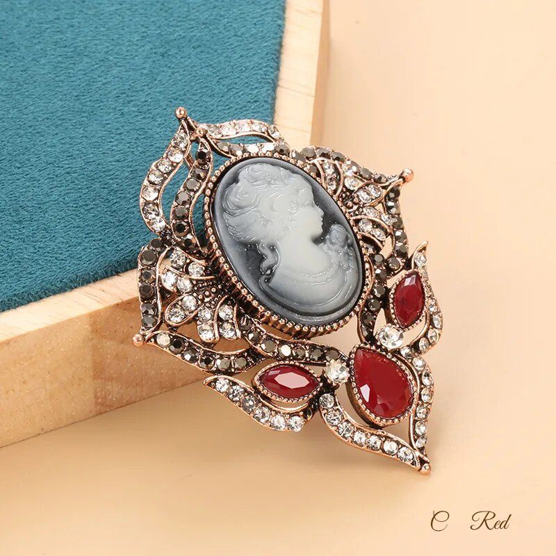 楽天市場】アンティーク調カメオブローチ ブローチ エレガント