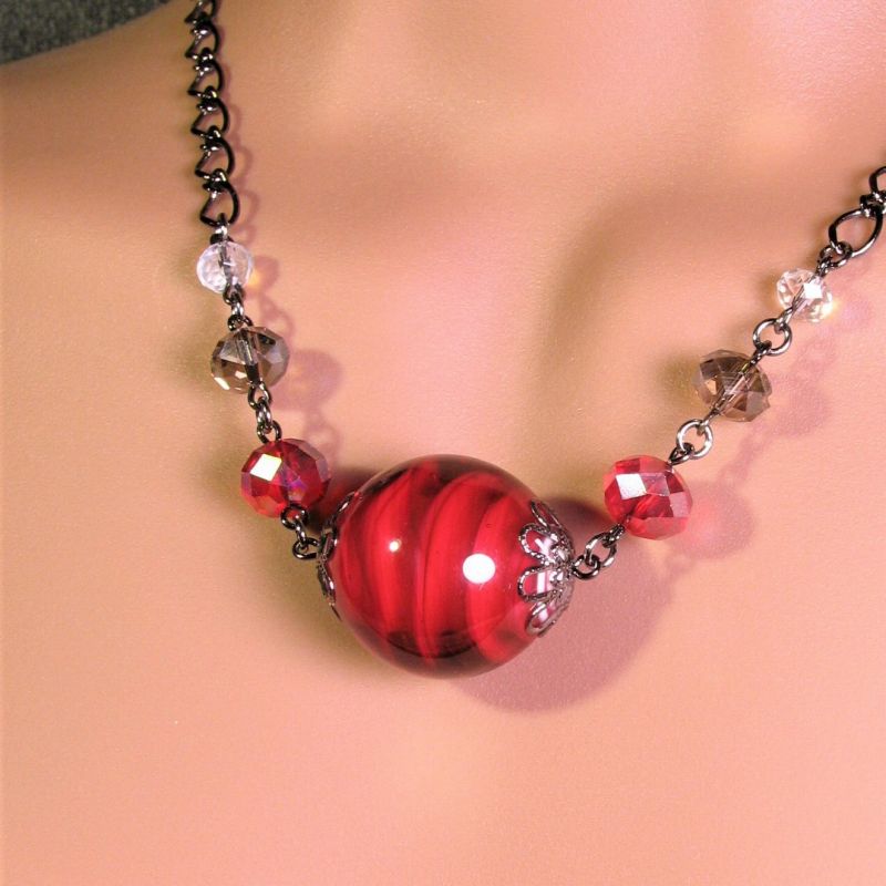 楽天市場】とんぼ玉 ネックレス 日本製 ペンダント 赤 レッド : 大阪