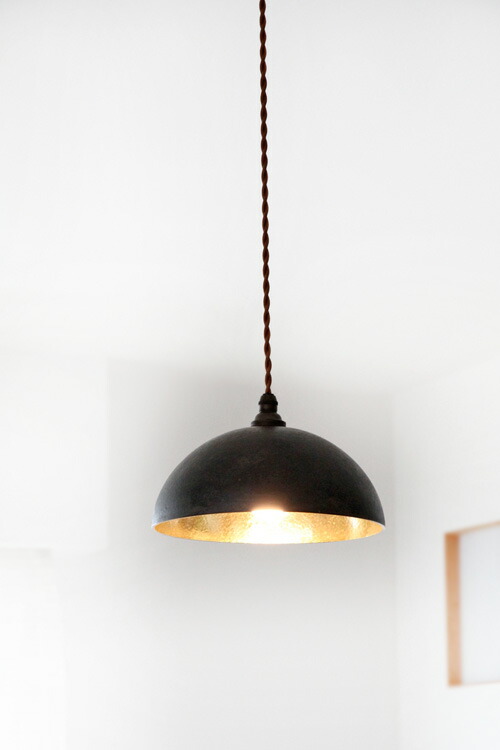 楽天市場】FUTAGAMI真鍮のペンダントランプ鋳肌・半球 鍛金仕上げ 黒