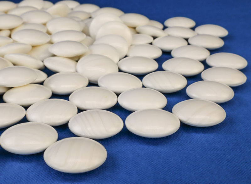 楽天市場】高級碁石 日向特産蛤碁石 30号 雪印(厚み8.0mm) ※証明書付き