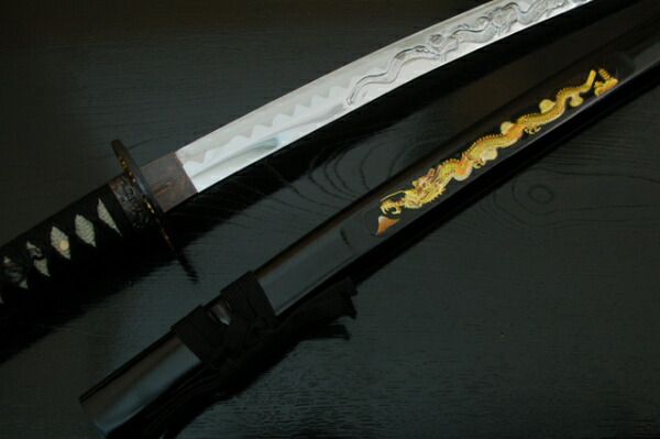 楽天市場】模造刀 日本刀 彫金 竜・黒（大刀） 豪華彫金入り（刀身龍彫