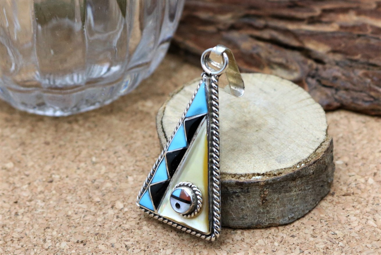 楽天市場】インディアンジュエリー・ズニ族 三角形・サンフェイス