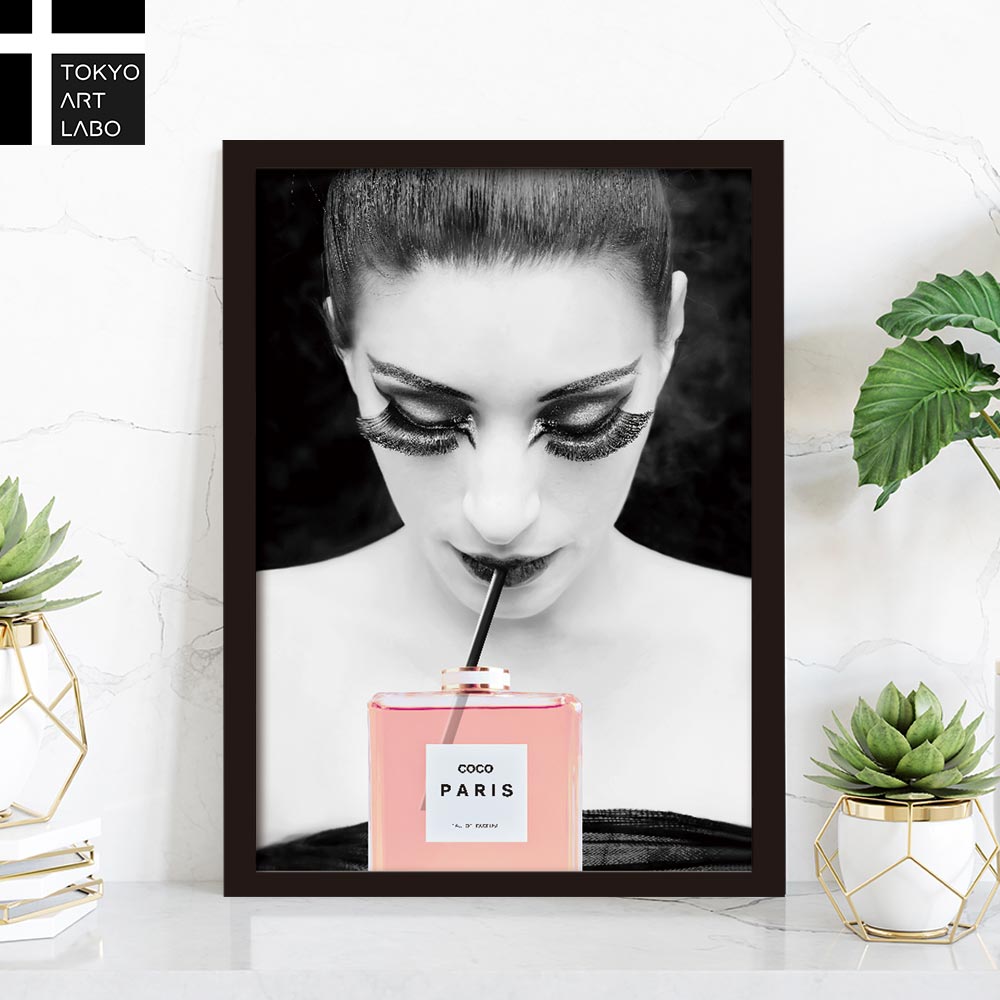 楽天市場】アートパネル 額入りモノクロ写真 │PinkPerfumeBottle