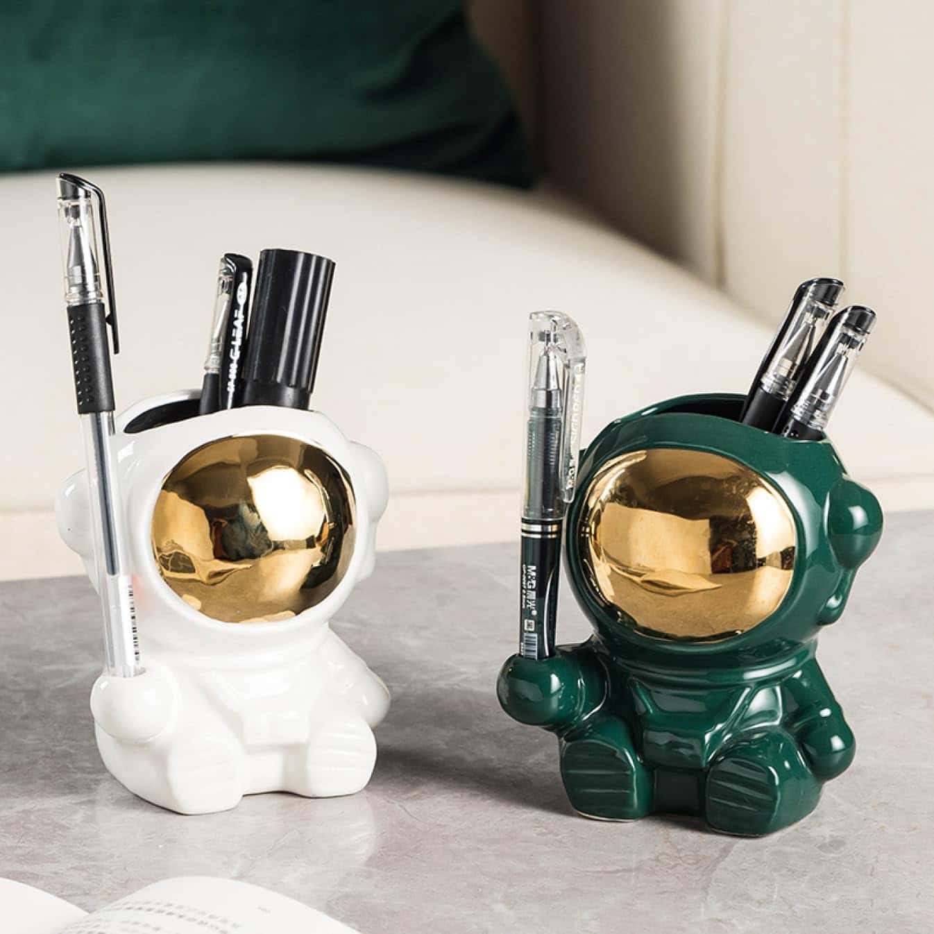 楽天市場】宇宙飛行士 ペン立て 大容量 卓上スタンド 卓上収納 面白い