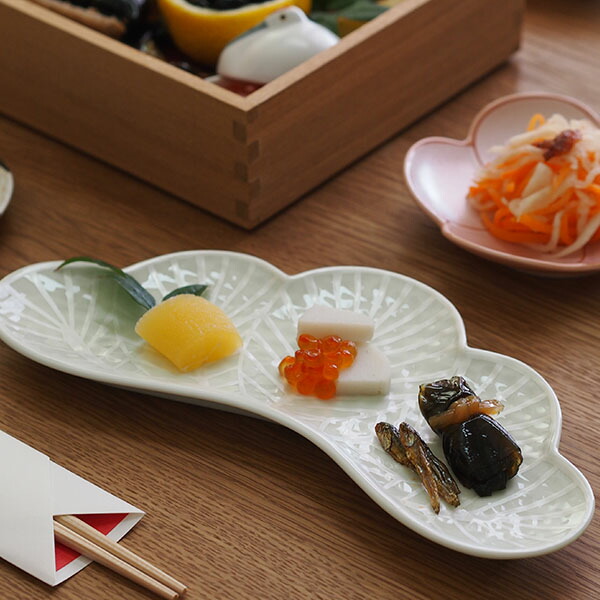 楽天市場】【25日限定クーポン対象】幸楽窯 錦 銀 松葉形 前菜皿