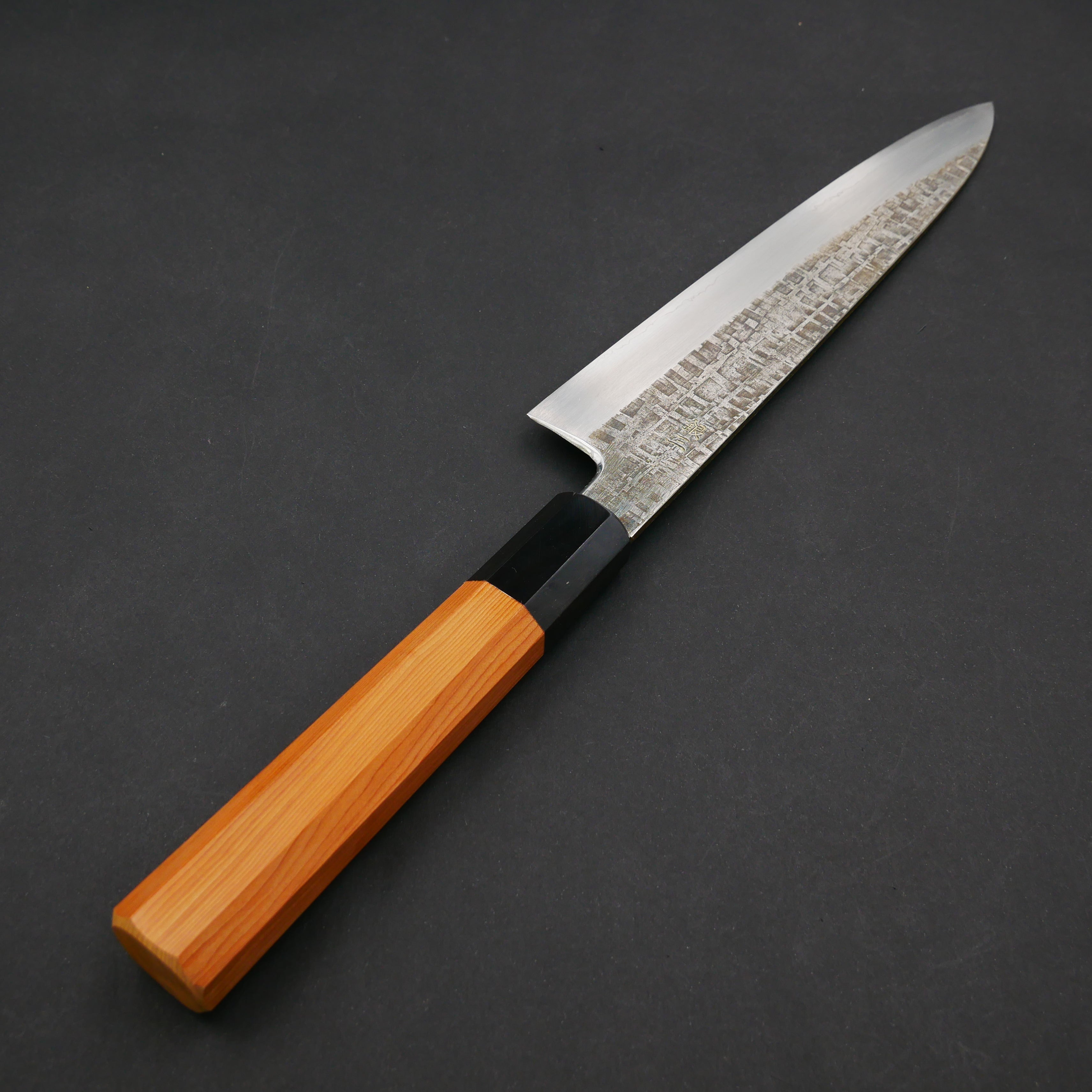 銀三鋼 黒打 鎚目 牛刀 イチイ八角柄 – つば屋庖丁店