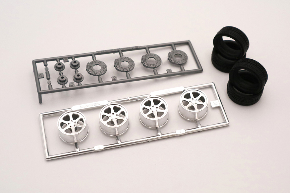 1/24 インチアップシリーズ №328 トヨタ ソアラ3.0GT(18インチホイール