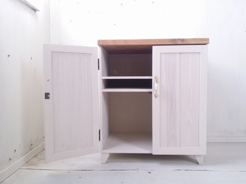 ナチュラルテイスト キャビネット 観音開きタイプ 扉付 収納棚 木の扉