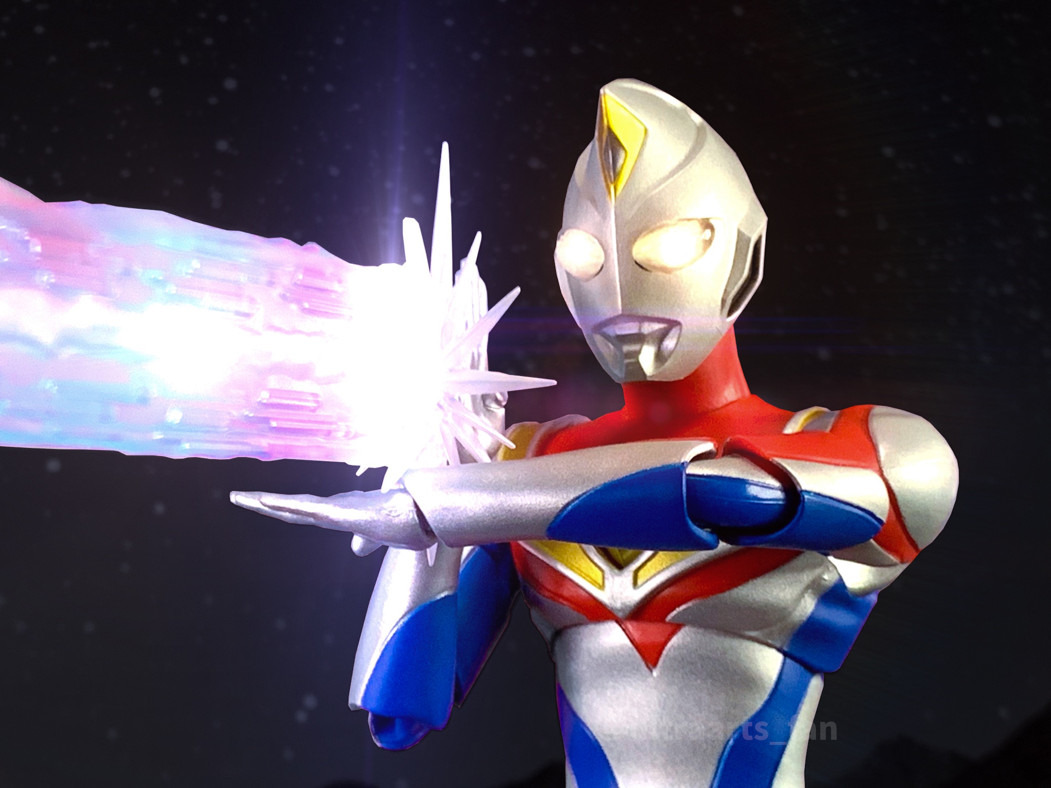 簡易レビュー】S.H.Figuarts 真骨彫製法 ウルトラマンダイナ