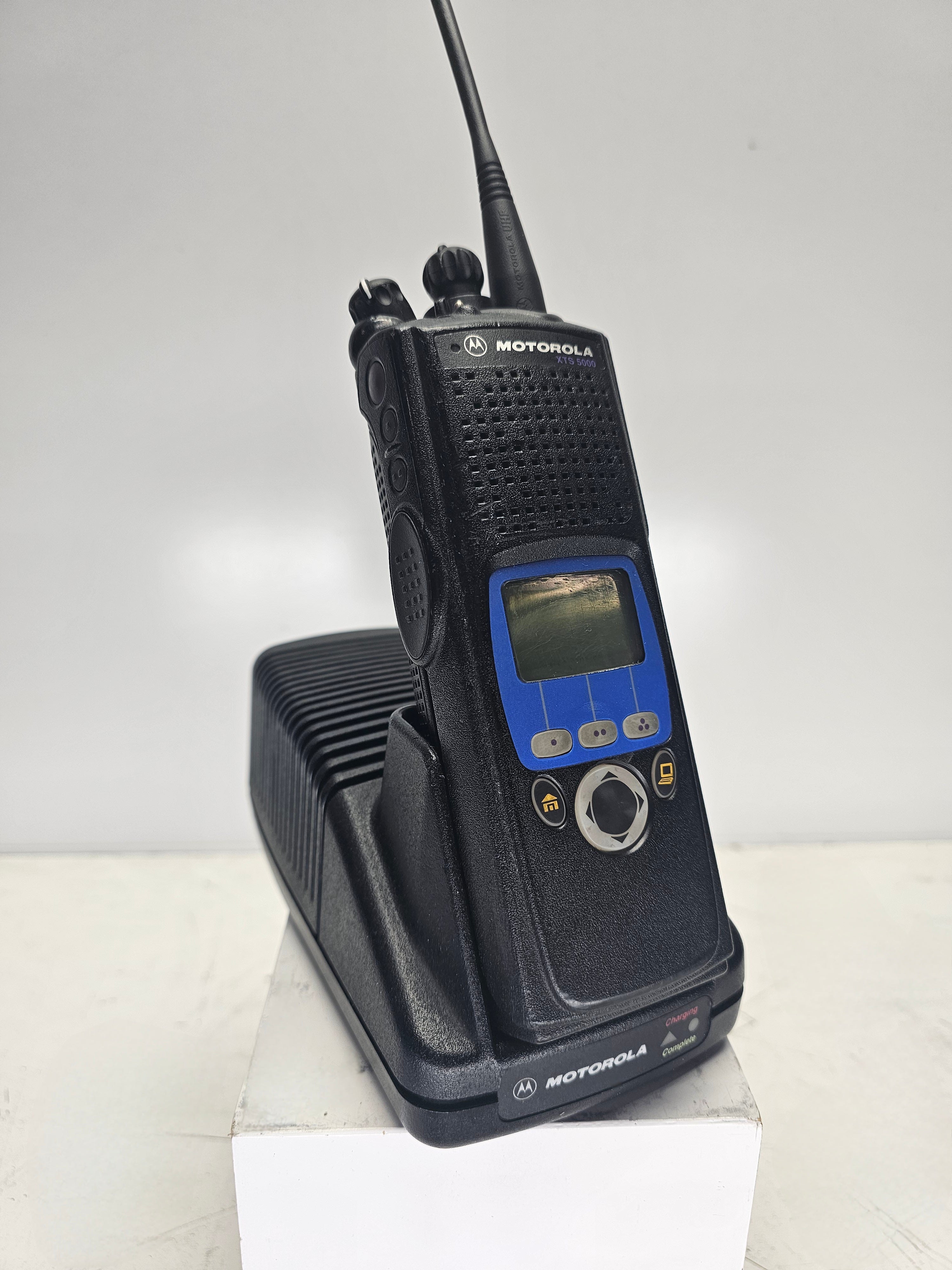 Motorola XTS5000 Model II UHF 450-520 Mhz 1000 Ch P25 Digital