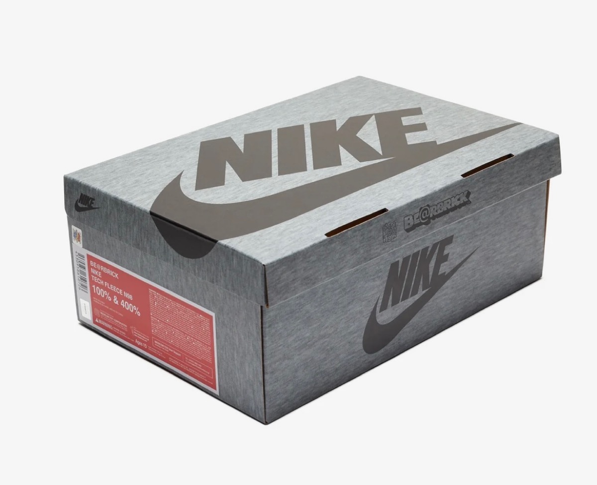MEDICOMTOY × Nike TECH FLEECE N98 BE@RBRICKが国内9月16日に発売予定